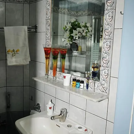 Giorgos-vera Holiday home *