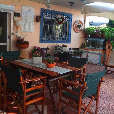 Giorgos-vera Holiday home *