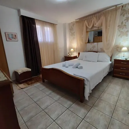 Giorgos-vera Hébergement de vacances *